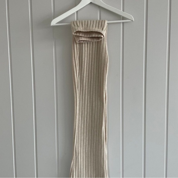 Elegant Cream Ribbed Knit Set - Picture 11 of 12